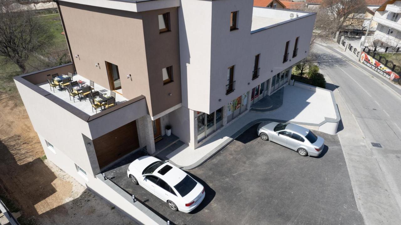 Apartments And Rooms Smile Mostar Dış mekan fotoğraf